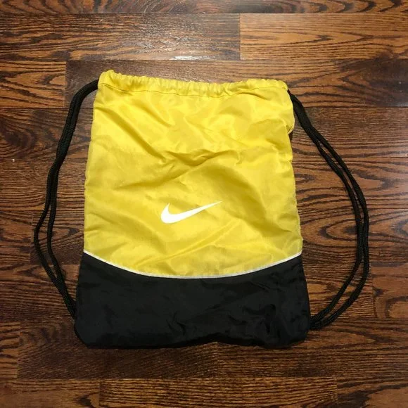 Nike Drawstring Bag - Picture 1 of 2